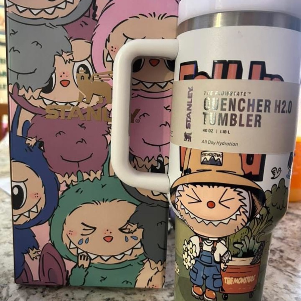 Labubu Stanley Quencher H2.0 Tumbler with Fun Cartoon Art